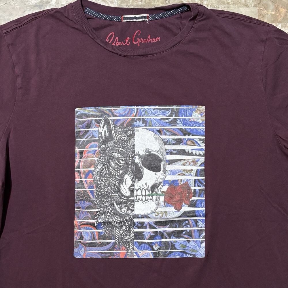 Robert Graham Shirt Mens Medium Red Short Sleeve Tee Skull Wolf Paisley Art